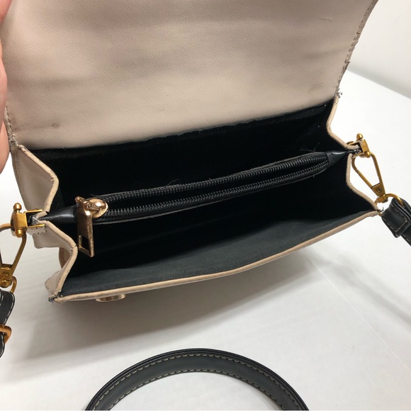 Patch Trendy Purse Clutch with Long Cross Body Strap - Picture 9 of 14